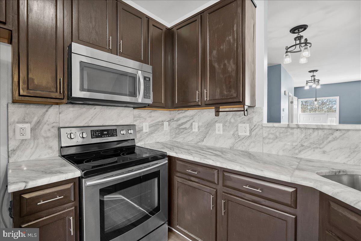 17304 Pacific Rim Terrace Dumfries, VA 22025 - Photo 21 of 61