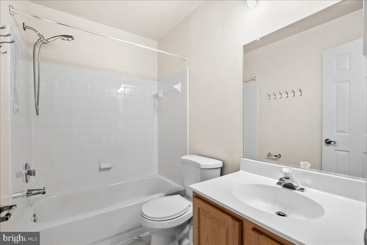 17304 Pacific Rim Terrace Dumfries, VA 22025 - Photo 34 of 61