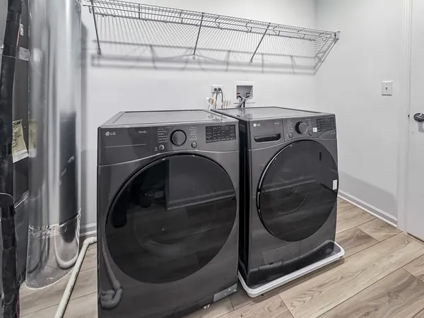 $3,000 | 1135 White Oak Court, Crystal Lake, IL 60012