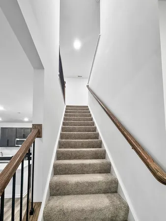 $3,000 | 1135 White Oak Court, Crystal Lake, IL 60012