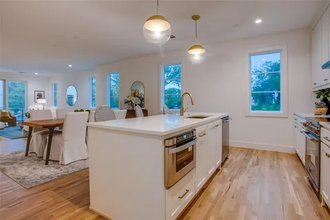$679,000 | 7207 Gaston Avenue, Unit 906, Dallas, TX 75214