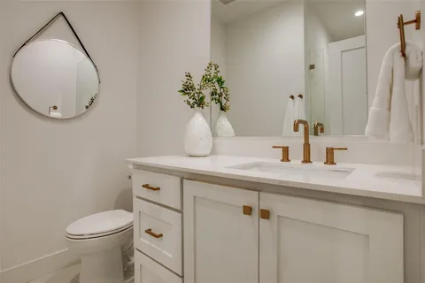 $679,000 | 7207 Gaston Avenue, Unit 906, Dallas, TX 75214