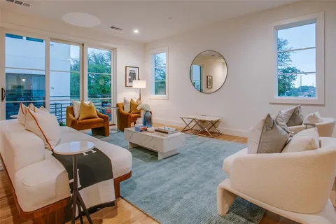 $679,000 | 7207 Gaston Avenue, Unit 906, Dallas, TX 75214