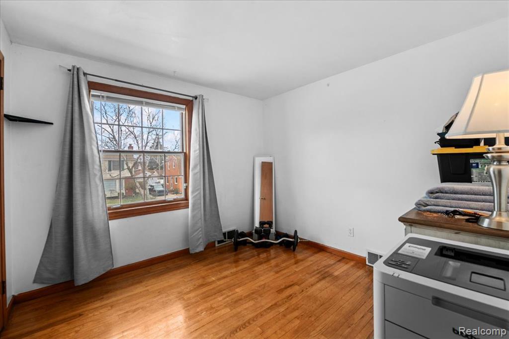 6716 Rosedale Boulevard Allen Park, MI 48101 - Photo 20 of 31 GetMedia-8