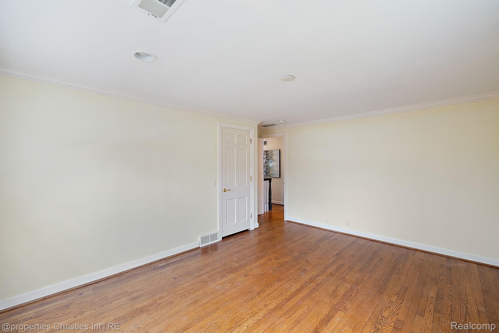 2611 Amberly Road Bloomfield Hills, MI 48301 - Photo 39 of 61 Gallery Image 39