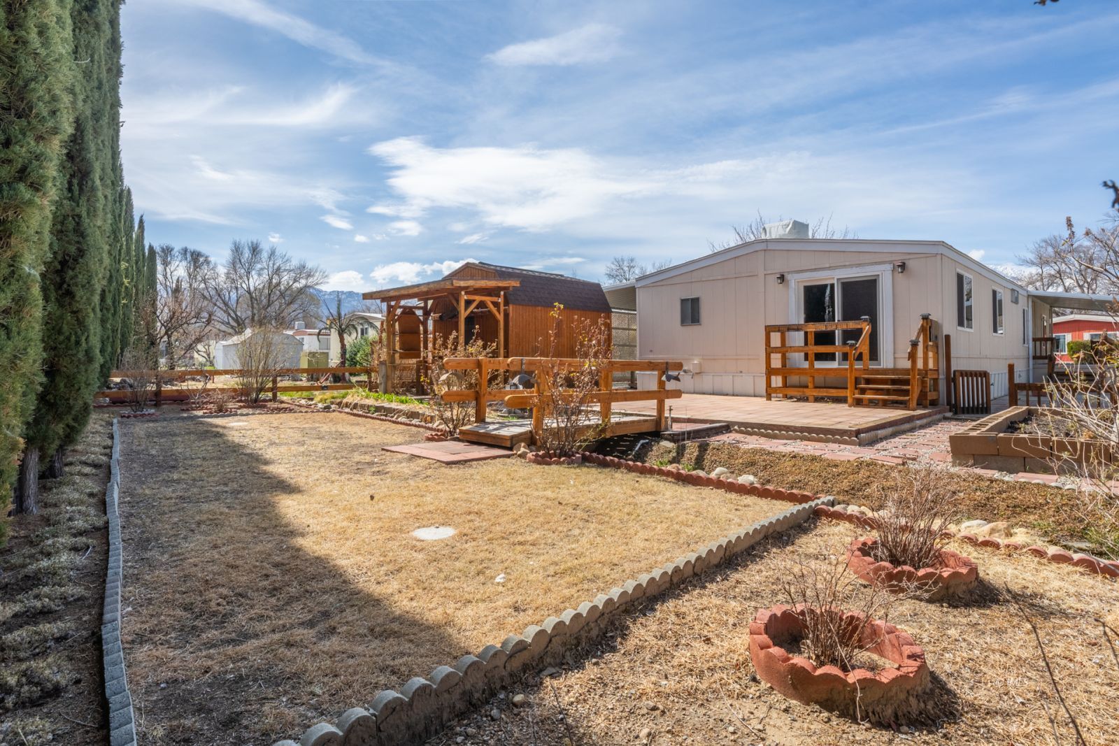 1358 MacGregor Avenue Bishop, CA 93514 - Photo 22 of 30 a view of a house with cars parked