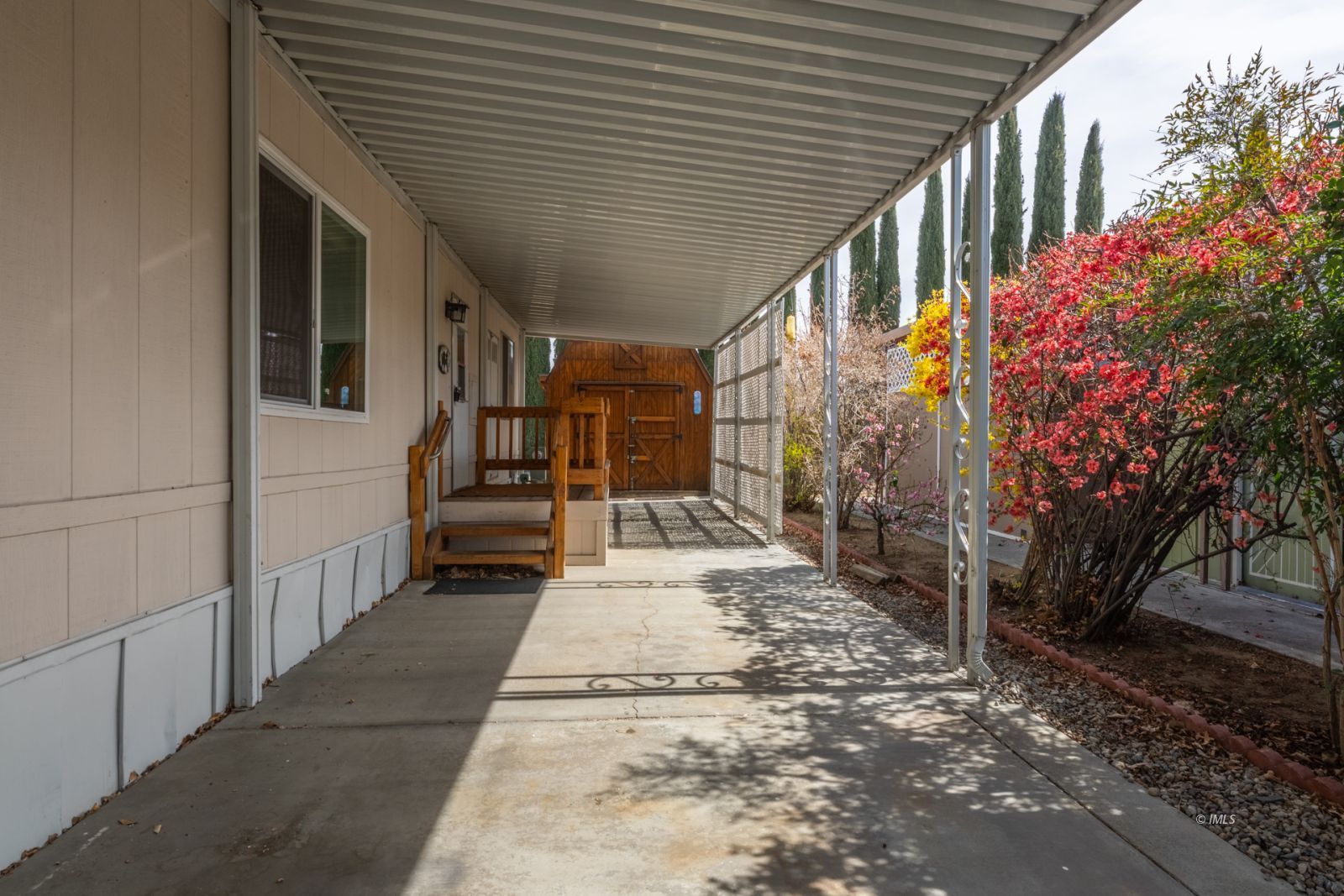 1358 MacGregor Avenue Bishop, CA 93514 - Photo 29 of 30 a view of a pathway of house
