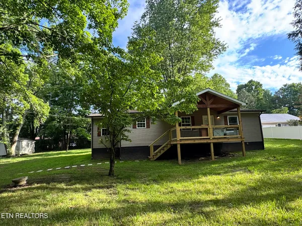 $227,500 | 2506 Rugby Pike, Jamestown, TN 38556