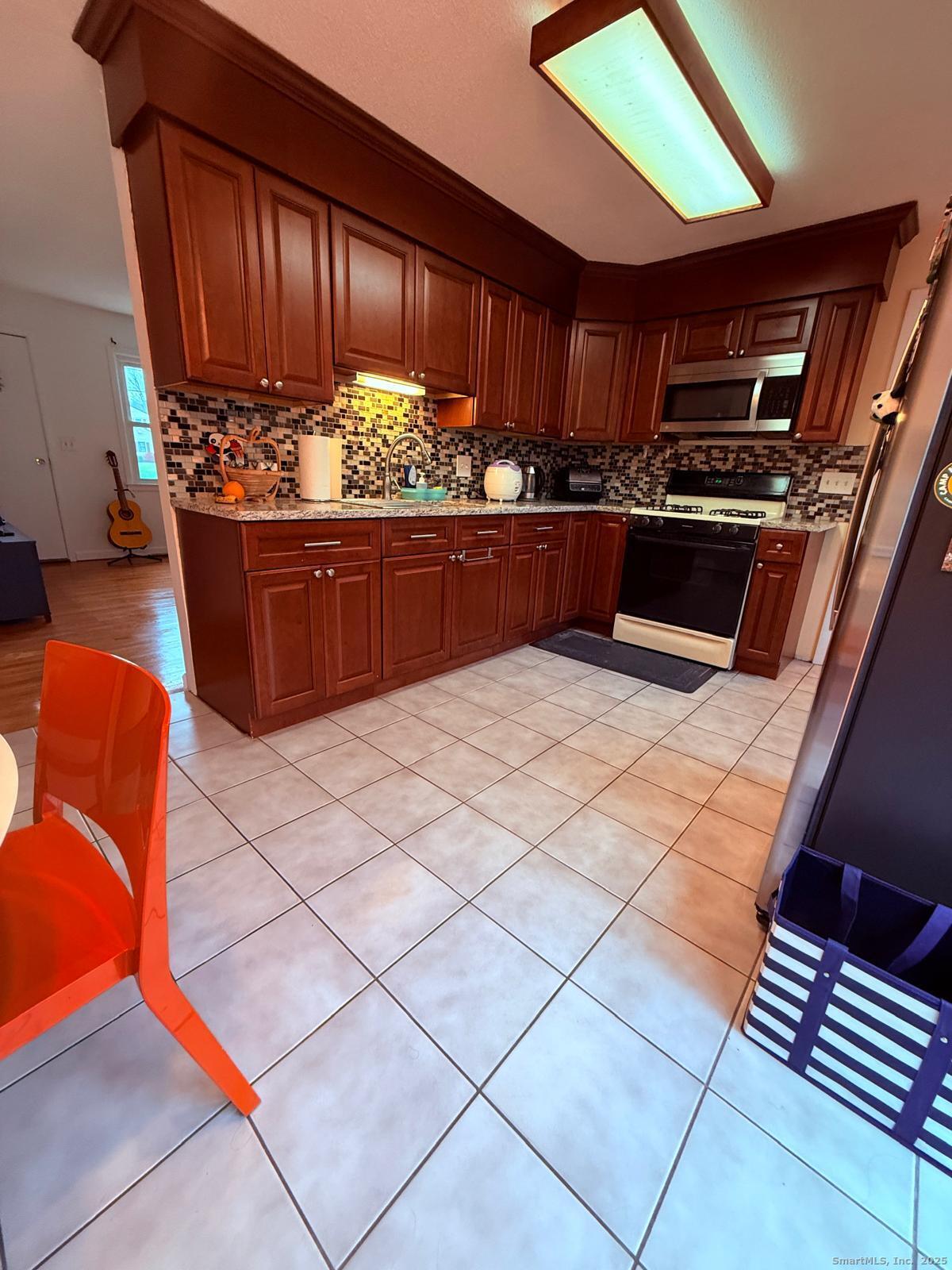 12 Chester Drive Windsor Locks, CT 06096 - Photo 14 of 18