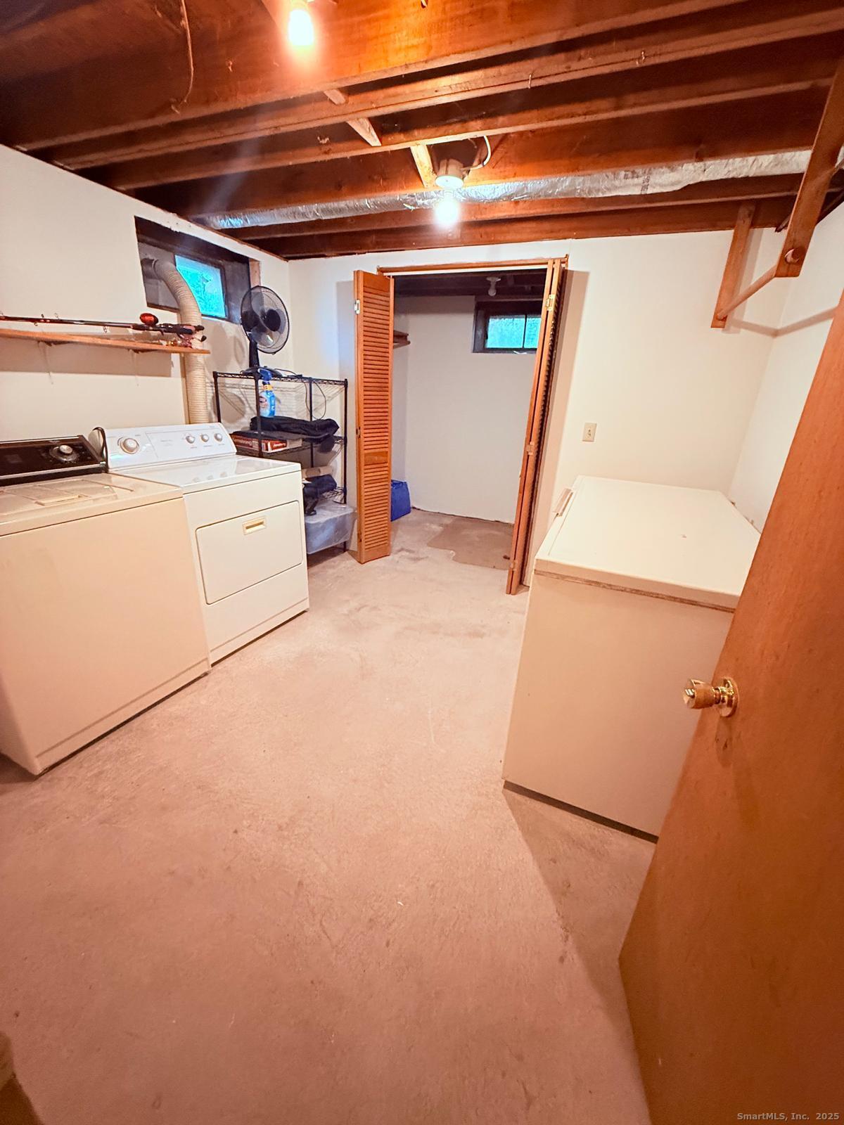 12 Chester Drive Windsor Locks, CT 06096 - Photo 5 of 18