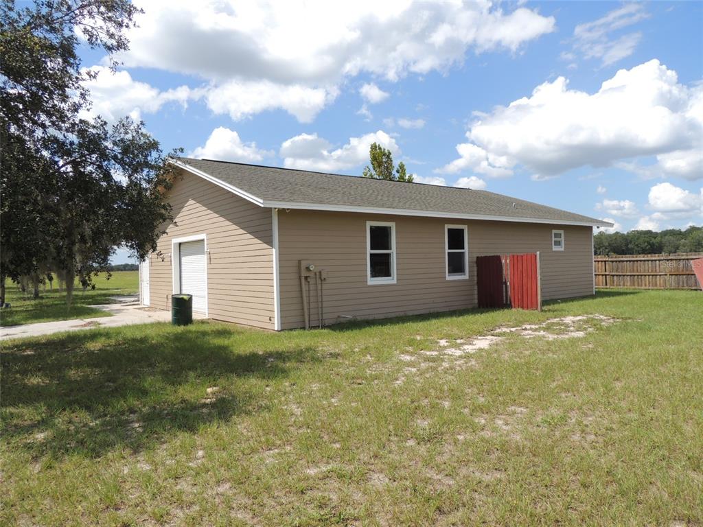 9871 Northeast 60th Street Bronson, FL 32621 - Photo 6 of 27