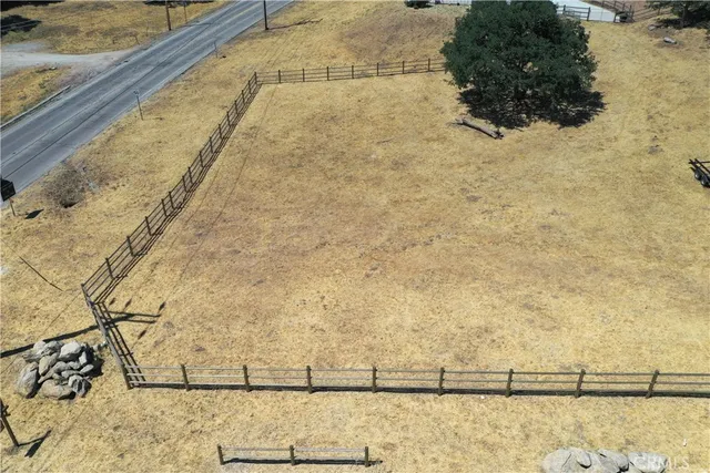 $699,000 | 25904 Bear Valley Road, Tehachapi, CA 93561