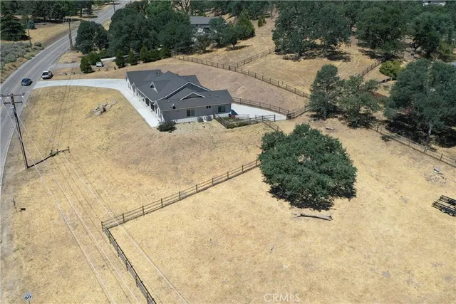 $699,000 | 25904 Bear Valley Road, Tehachapi, CA 93561