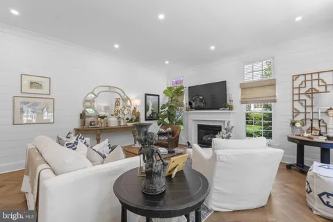 $1,124,000 | 4620 Brightwood Road, Olney, MD 20832