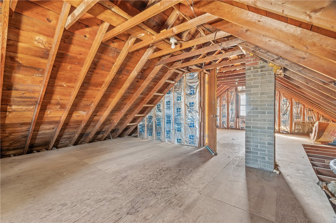 84 Farrell Street Pawtucket, RI 02861 - Photo 17 of 24