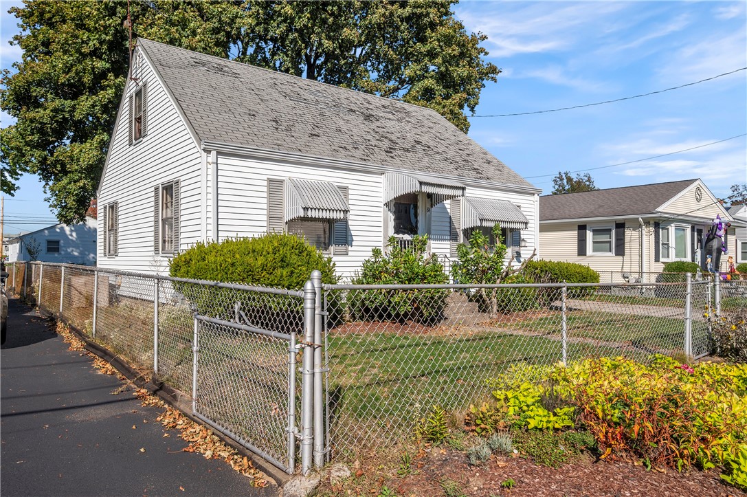 84 Farrell Street Pawtucket, RI 02861 - Photo 20 of 24