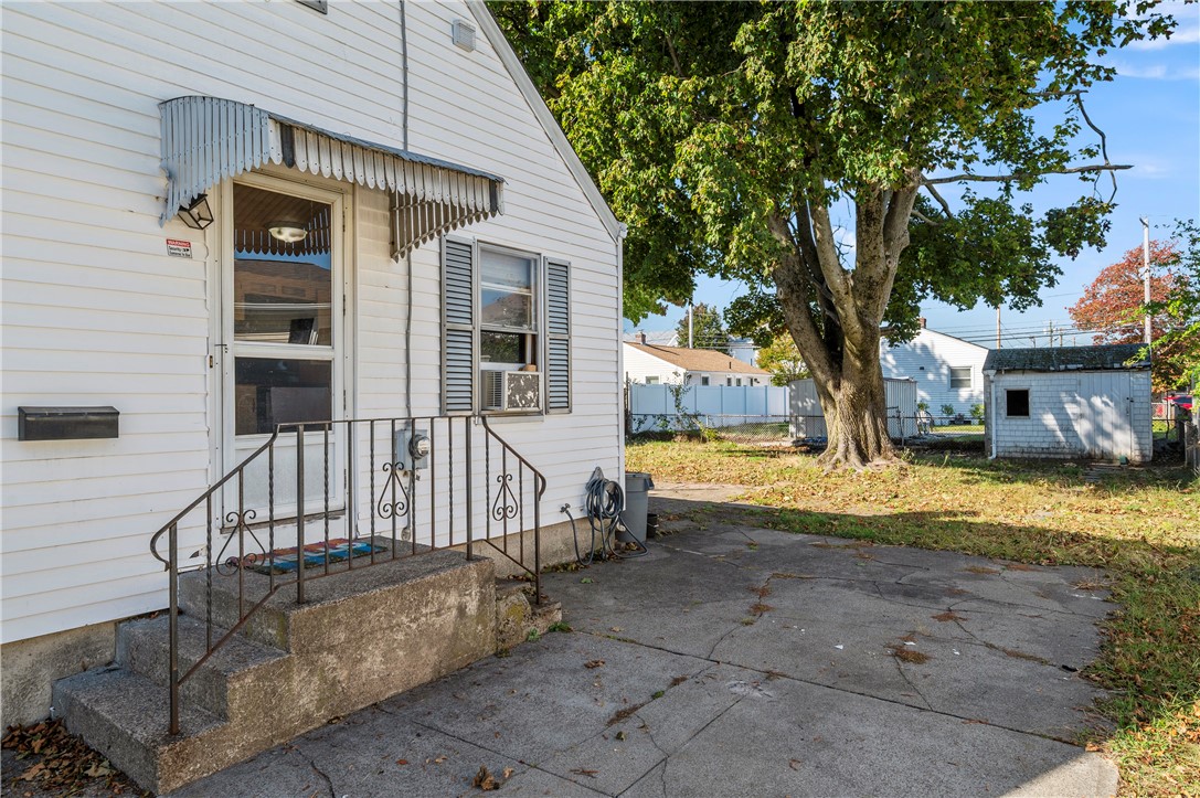 84 Farrell Street Pawtucket, RI 02861 - Photo 21 of 24