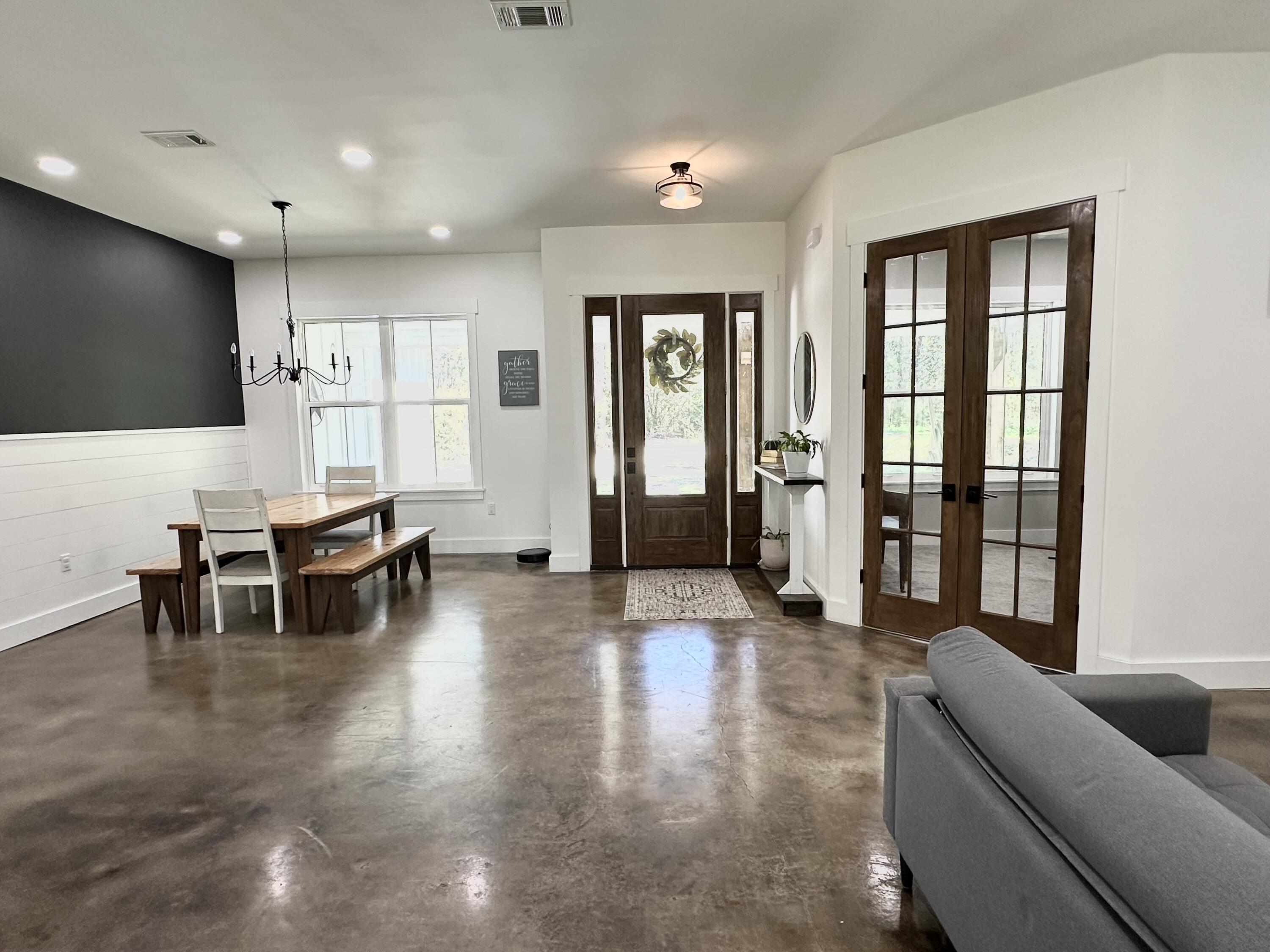 285 J W Hollington Road Freeport, FL 32439 - Photo 5 of 25 Image 5