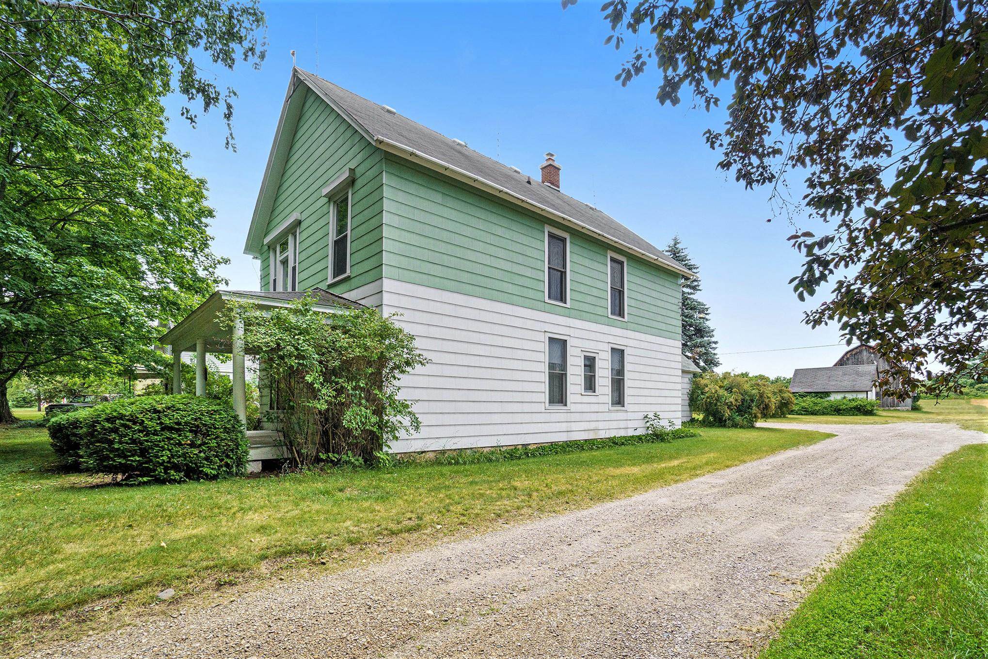 18293 Mission Road Traverse City, MI 49686 - Photo 40 of 52 1902282-40.JPG