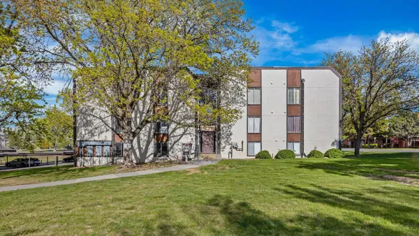 $199,900 | 3146 Lakeside Drive, Unit 309, Grand Junction, CO 81506