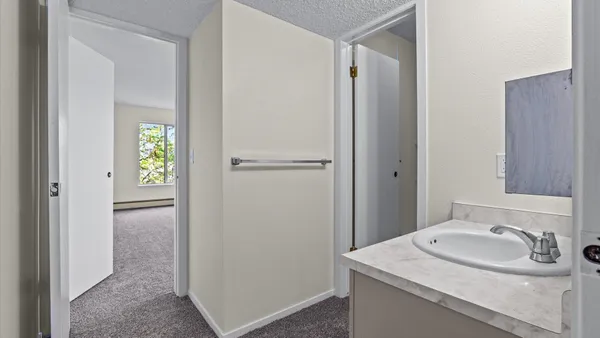 $199,900 | 3146 Lakeside Drive, Unit 309, Grand Junction, CO 81506