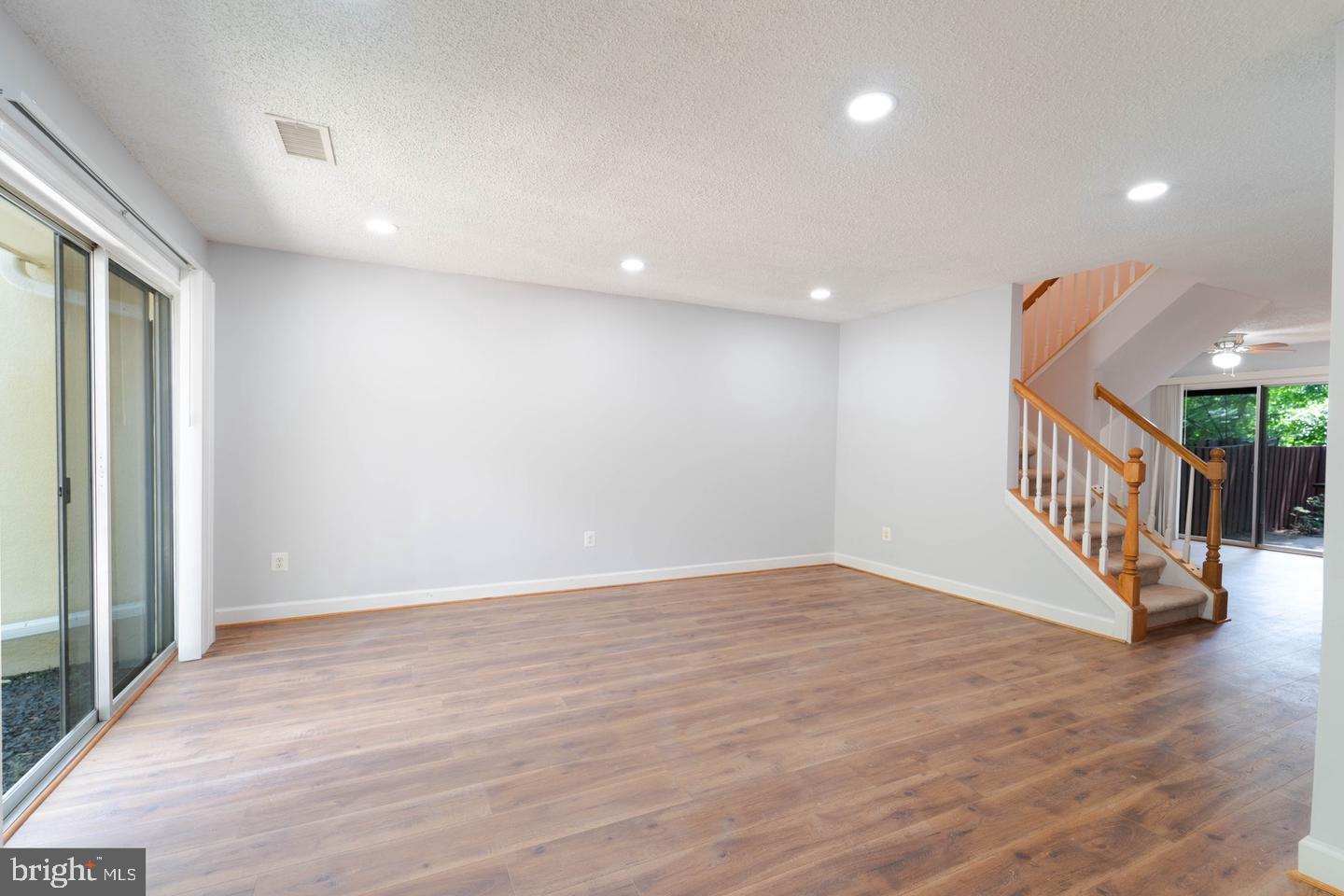 2221 Southgate Square Reston, VA 20191 - Photo 6 of 31