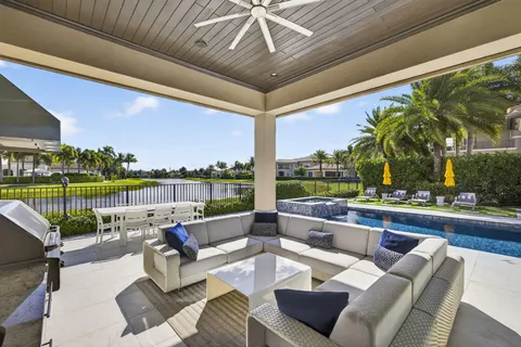 $2,995,000 | 16762 Crown Bridge Drive, Delray Beach, FL 33446