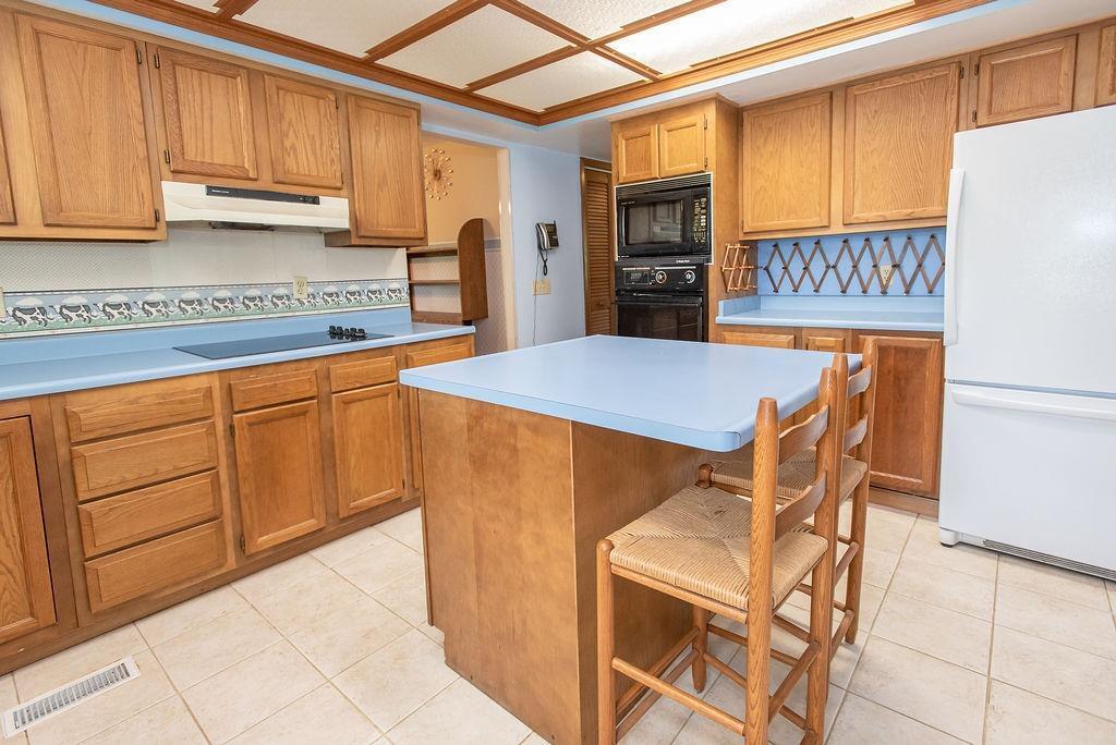 1238 Black Road Hamilton, OH 45013 - Photo 11 of 23