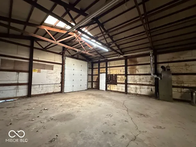 $2,400 | 10151 Old National Road, Indianapolis, IN 46231