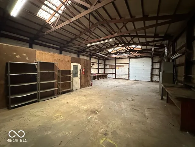 $2,400 | 10151 Old National Road, Indianapolis, IN 46231