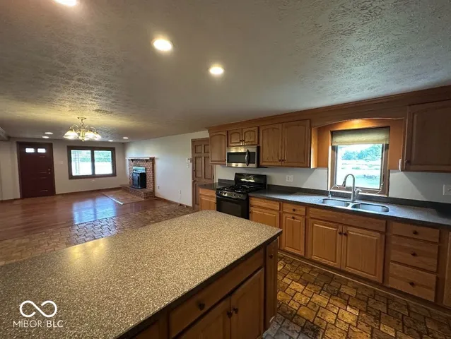 $2,400 | 10151 Old National Road, Indianapolis, IN 46231