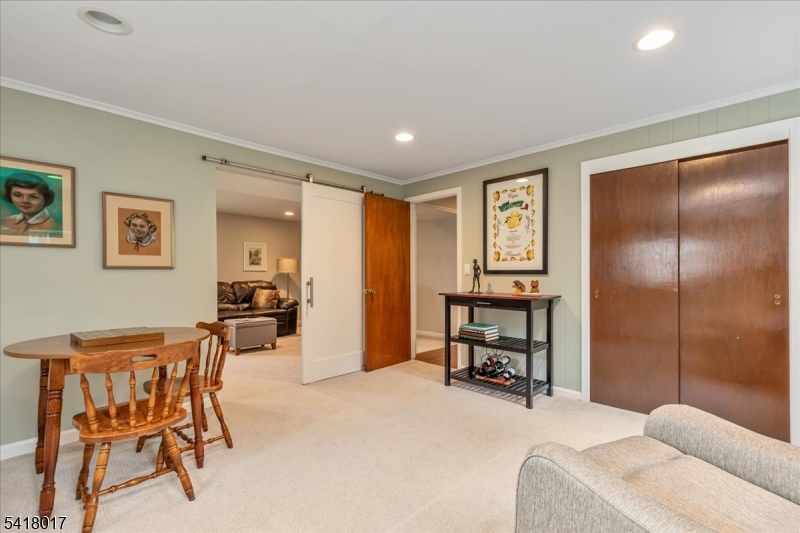 77 Windsor Way Berkeley Heights, NJ 07922 - Photo 14 of 22
