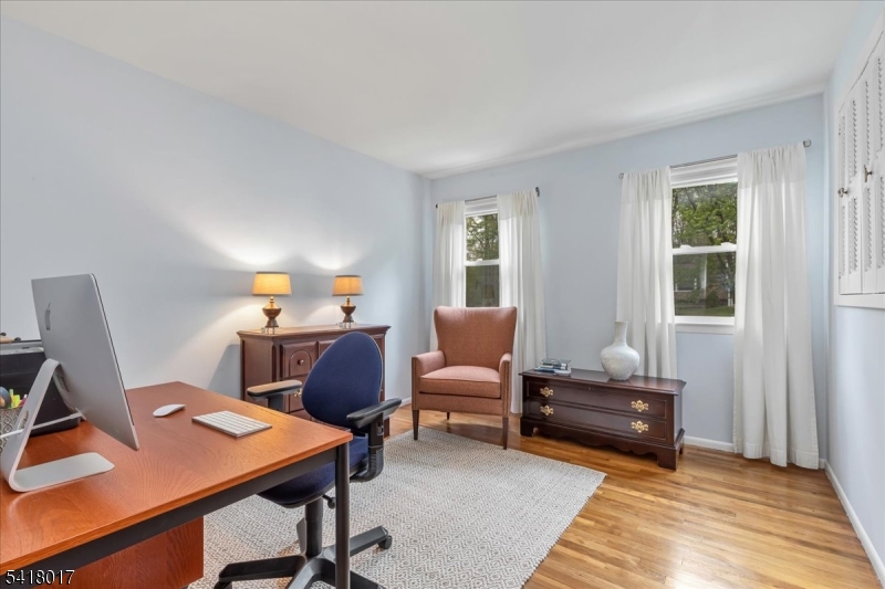 77 Windsor Way Berkeley Heights, NJ 07922 - Photo 10 of 22