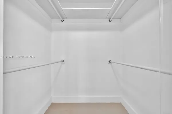 $2,490 | 1000 West Avenue, Unit 301, Miami Beach, FL 33139