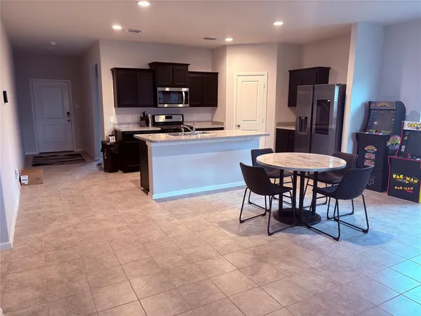 $2,800 | 16721 Porterfield Lane, Justin, TX 76247