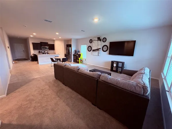 $2,800 | 16721 Porterfield Lane, Justin, TX 76247