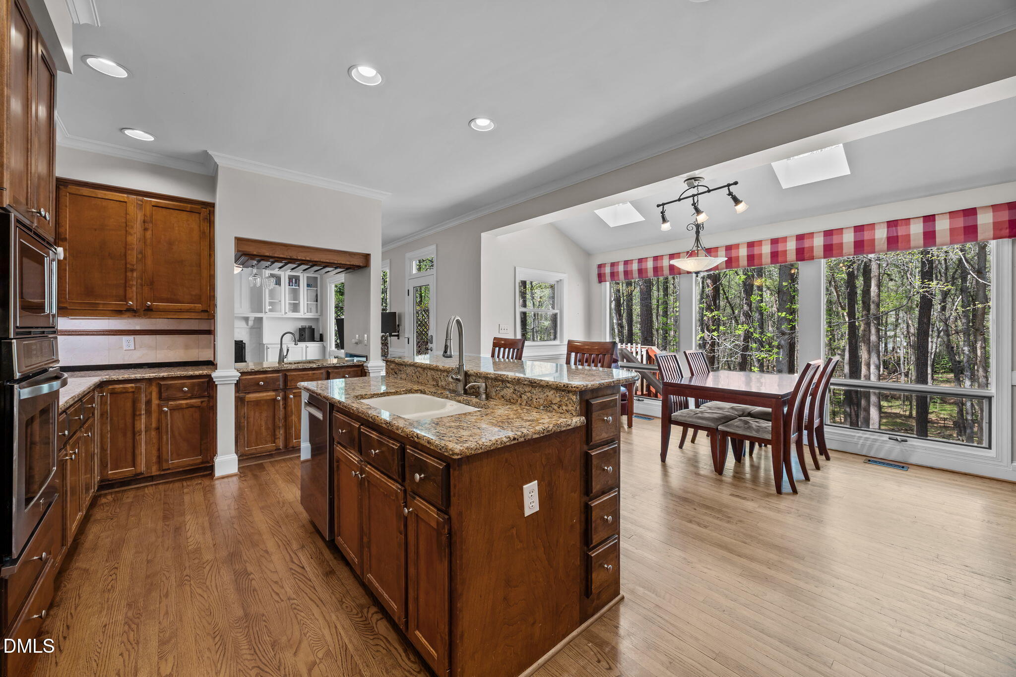 917 Welland Court Raleigh, NC 27614 - Photo 10 of 41 32-web-or-mls-IMG_6851