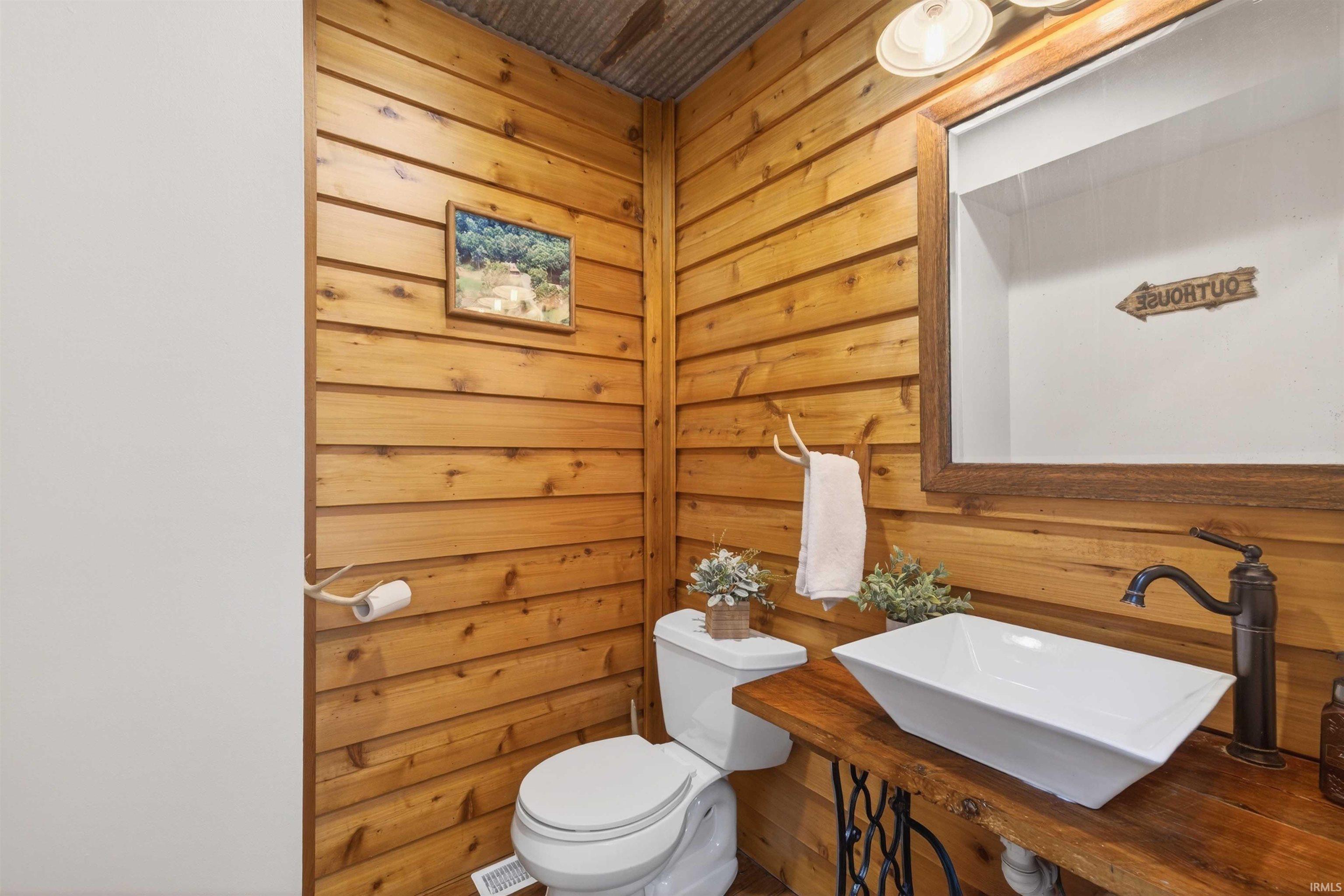 835 East Powerline Road Norman, IN 47264 - Photo 9 of 36 Gallery Image 9