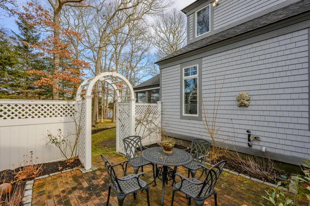 $3,200,000 | 52 Old Dock Lane, Mashpee, MA 02649