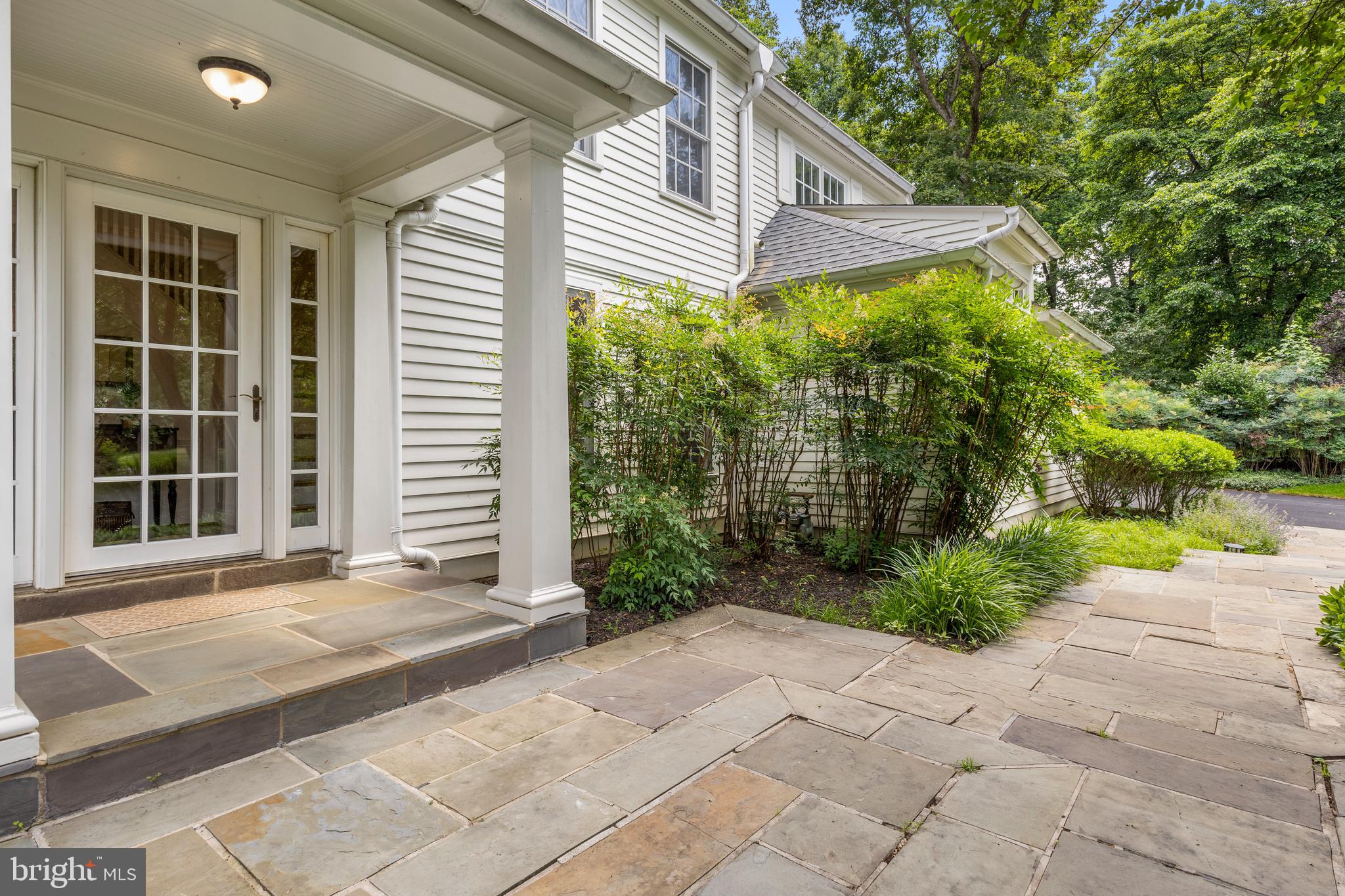 11103 Burywood Lane Reston, VA 20194 - Photo 4 of 68