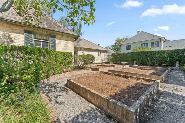 $2,000,000 | 17840 West Augusta Drive, Baton Rouge, LA 70810