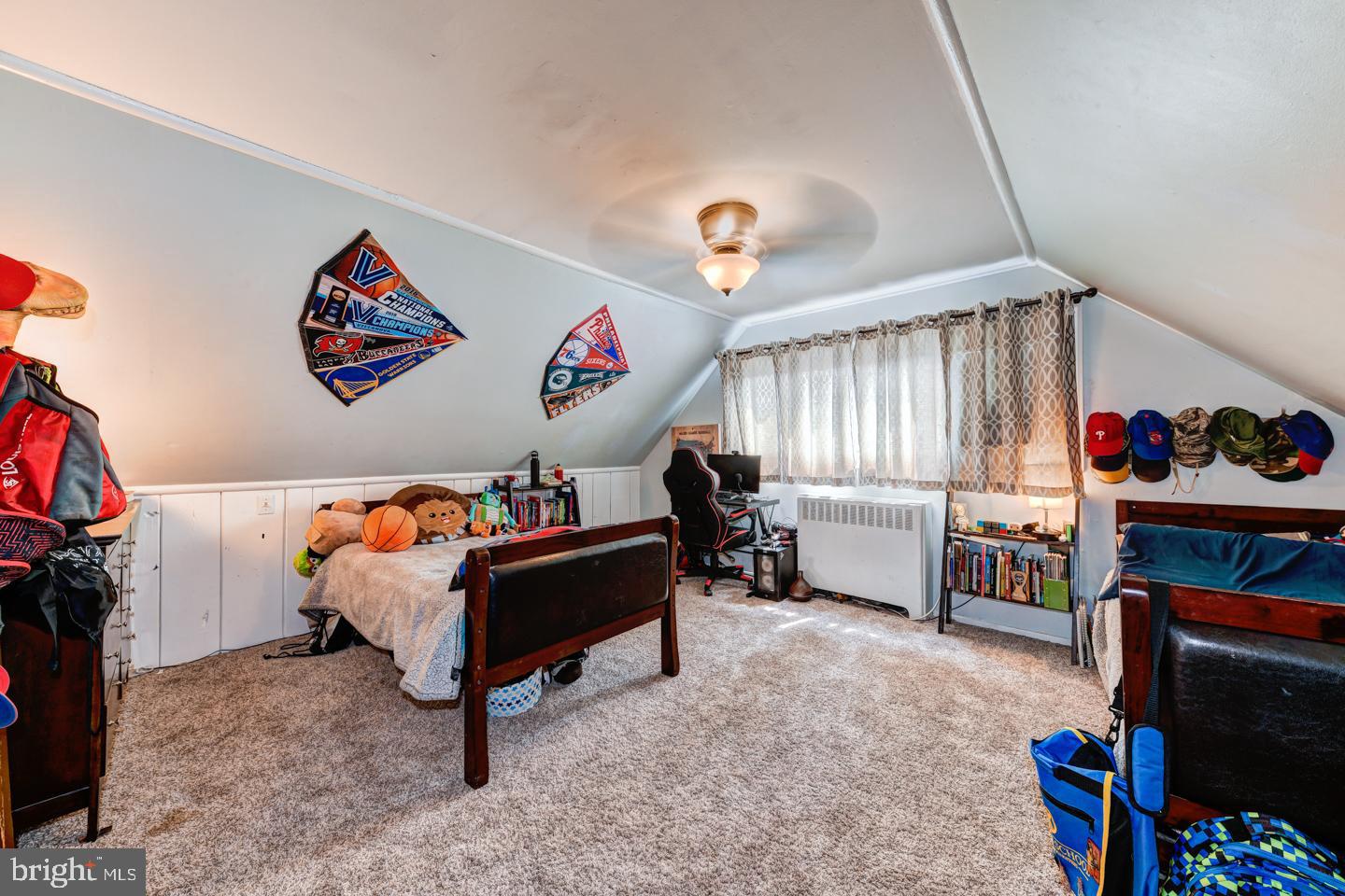 41 Middle Road Levittown, PA 19056 - Photo 14 of 22 Gallery Image 14