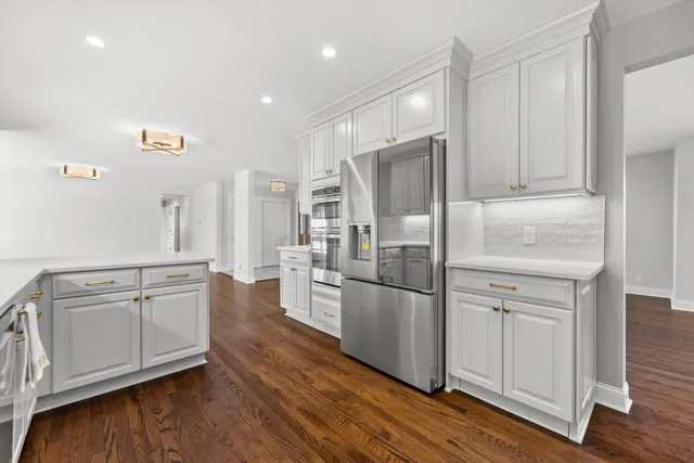 $875,000 | 850 North Janacek Road, Brookfield, WI 53045