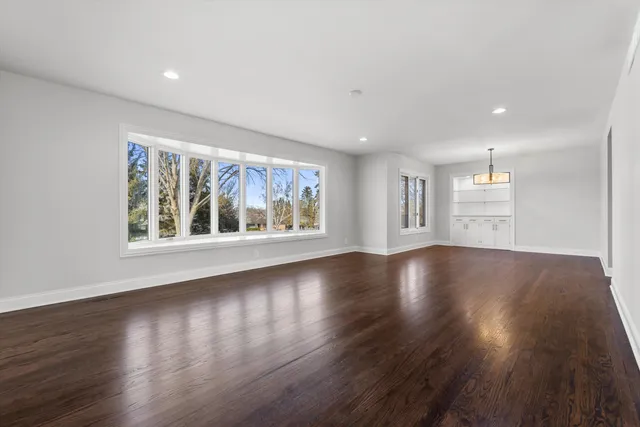 $875,000 | 850 North Janacek Road, Brookfield, WI 53045