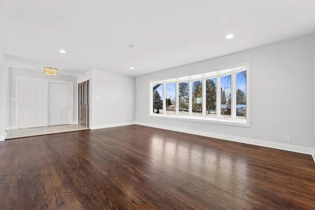 $875,000 | 850 North Janacek Road, Brookfield, WI 53045