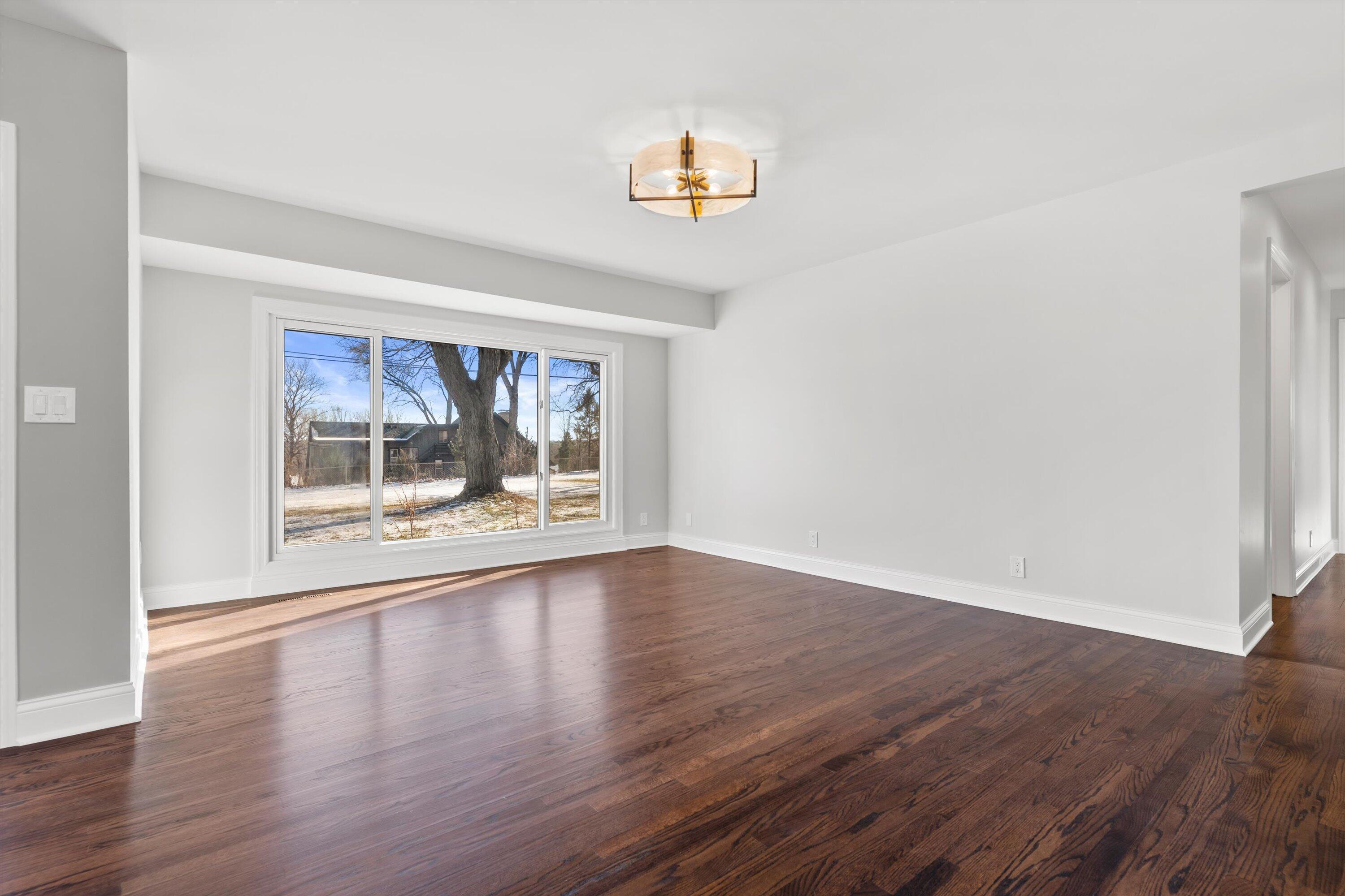 850 North Janacek Road Brookfield, WI 53045 - Photo 21 of 54 Family room