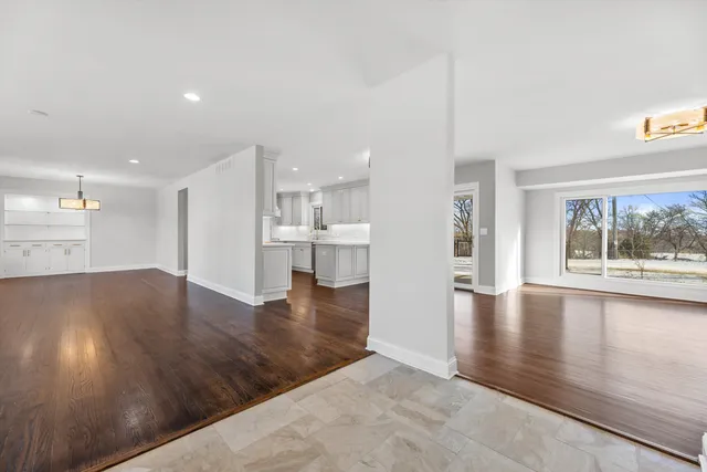 $875,000 | 850 North Janacek Road, Brookfield, WI 53045