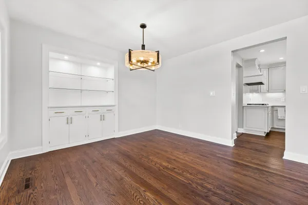 $875,000 | 850 North Janacek Road, Brookfield, WI 53045