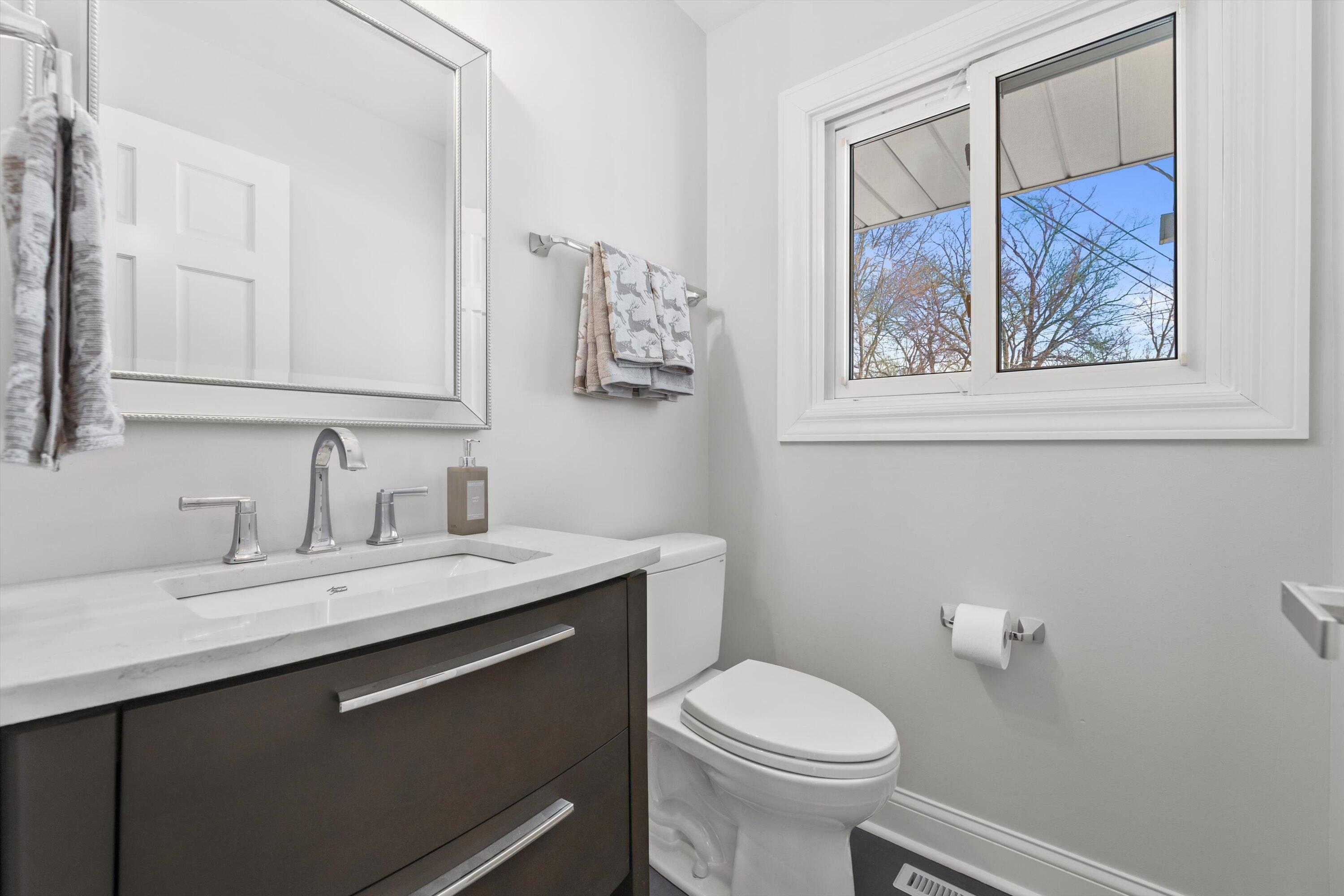 850 North Janacek Road Brookfield, WI 53045 - Photo 31 of 54 Half bath