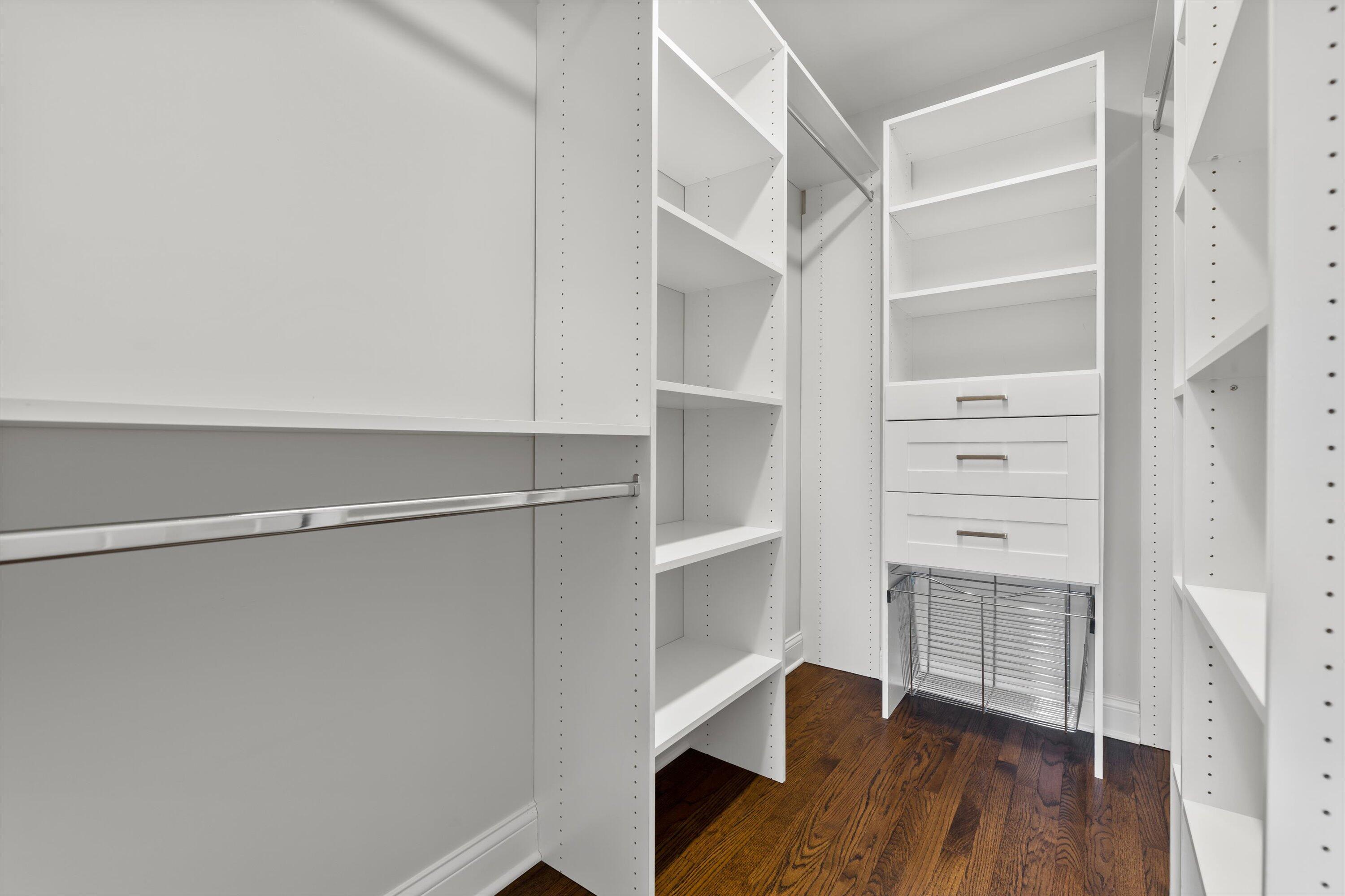 850 North Janacek Road Brookfield, WI 53045 - Photo 33 of 55 Primary walk in closet